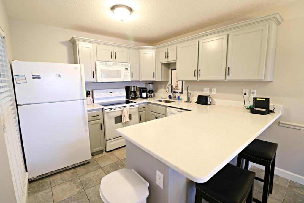 Tradewinds 51 - main image