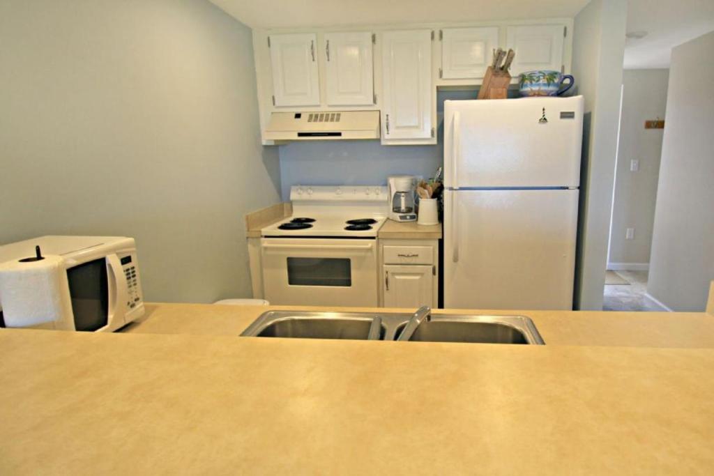 Creston House 1E - image 4