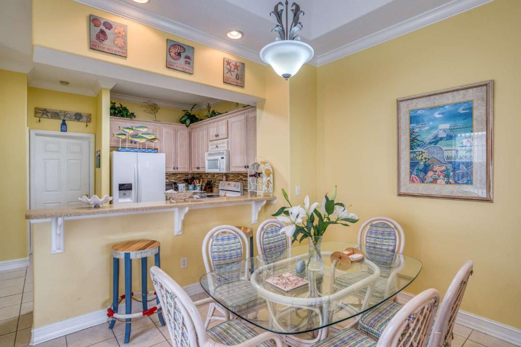 Mermaid Beach House - image 7