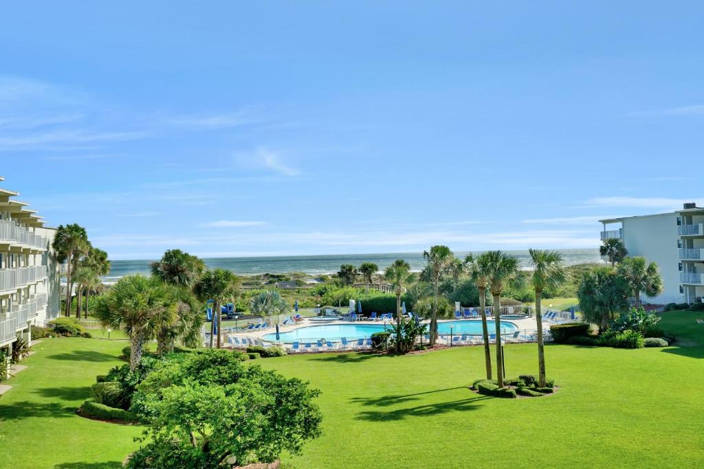 Stunning Ocean Views Huge Patio Heated Pool and Amenities! - main image