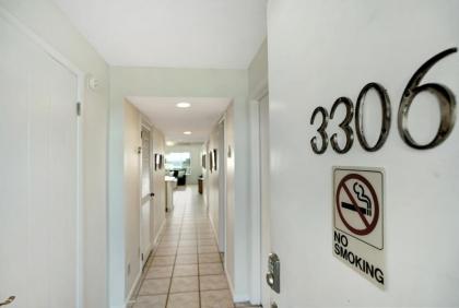 Stunning Ocean Views Huge Patio Heated Pool and Amenities! - image 2