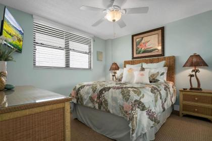 Upscale Oceanfront Condo with Panoramic Views Newly Renovated!