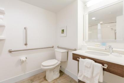Hampton Inn St. Louis-St. Charles - image 21