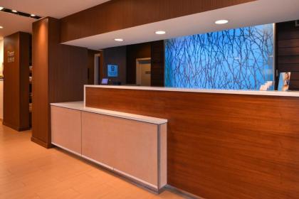 Fairfield Inn St. Louis St. Charles - image 4