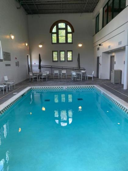 Country Inn & Suites by Radisson St. Charles MO - image 14