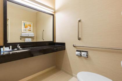 Fairfield Inn & Suites St. Cloud - image 8