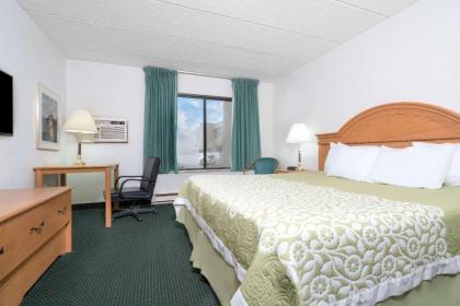 Days Inn by Wyndham St Cloud - image 15