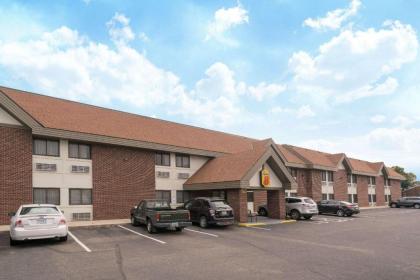 Super 8 by Wyndham St. Cloud Minnesota