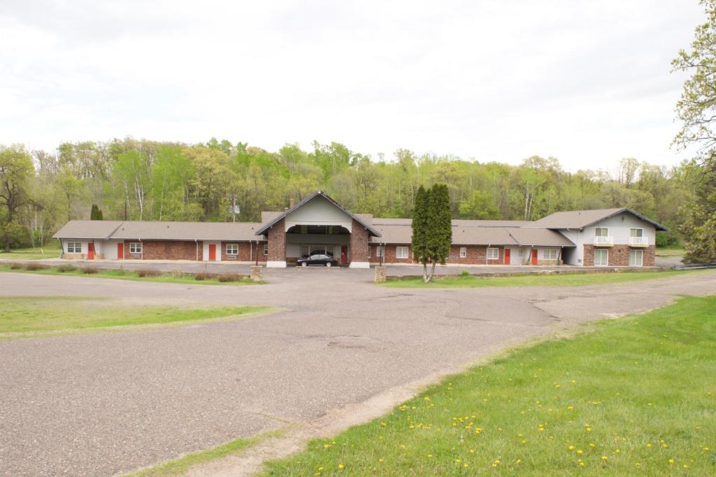 AmeriVu Inn & Suites - St Croix Falls - main image