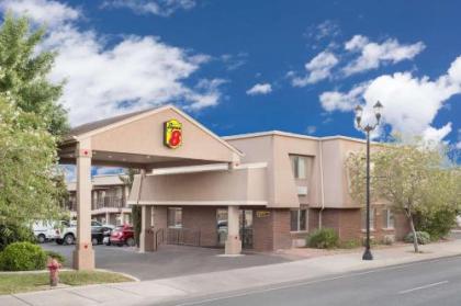 Super 8 by Wyndham St. George UT - image 1