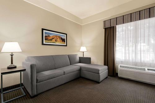 La Quinta by Wyndham St. George - main image