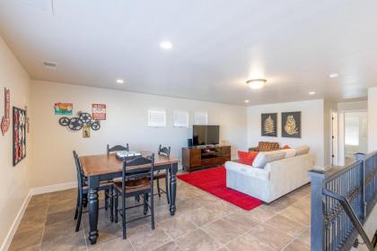 Red Rock & Turned Wood Escape - image 14
