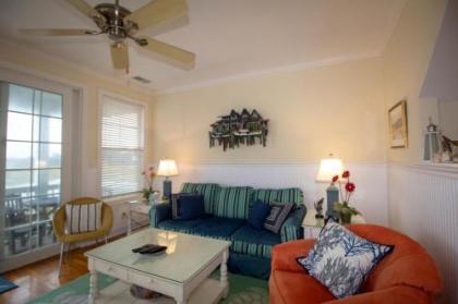 867 Bonito - Two Bedroom House - image 3