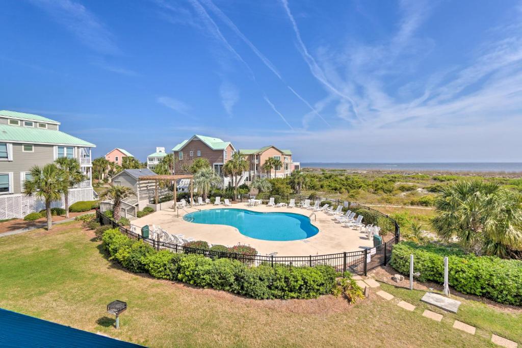 Condo with Pool Access - half Mi to Harbor Island Beach - image 7