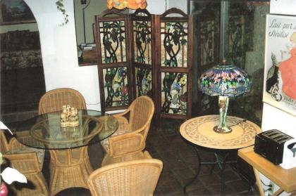 Spanish Villa Inn - image 2
