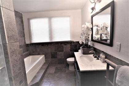 Napa Farmhouse Inn - image 10