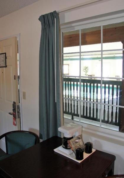 Voyager Inn - image 3