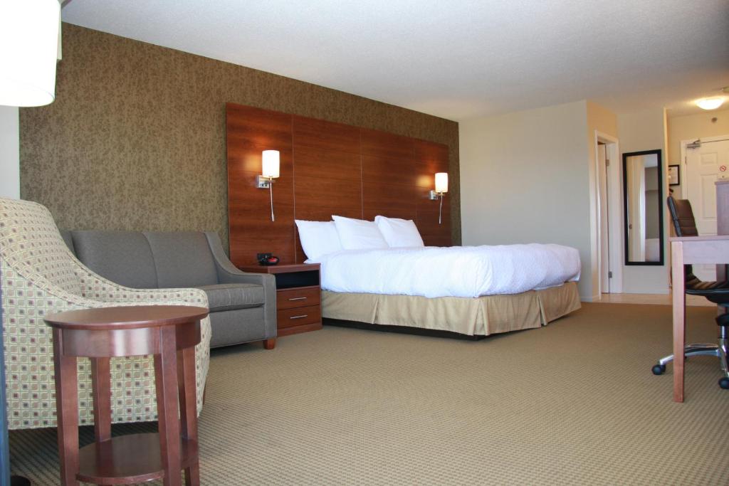 Budget Host Inn & Suites - main image
