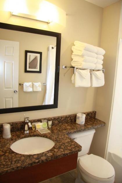 Budget Host Inn & Suites - image 11