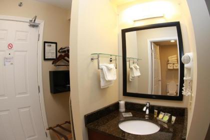 Budget Host Inn & Suites - image 13