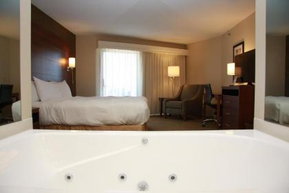 Budget Host Inn & Suites - image 14