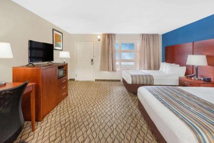 Baymont by Wyndham St. Ignace Lakefront - image 12