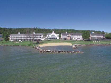 Baymont by Wyndham St. Ignace Lakefront - image 3