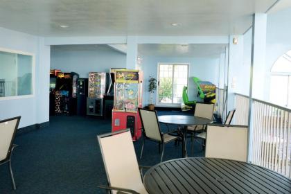 Baymont by Wyndham St. Ignace Lakefront - image 4