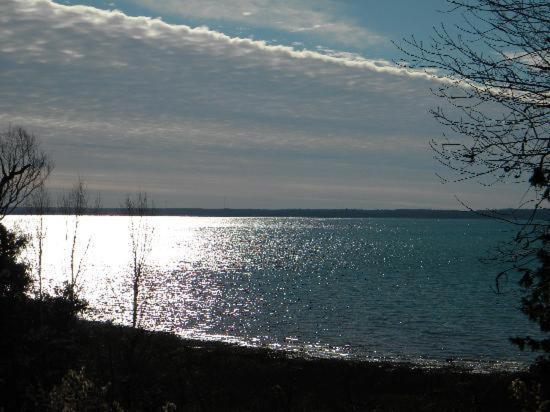 Bayview Lakefront Inn - main image