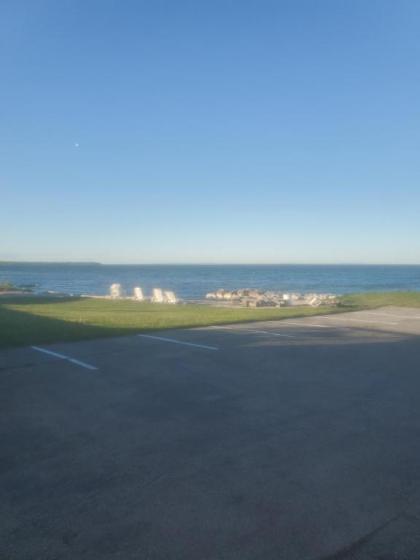 Bayview Lakefront Inn - image 15