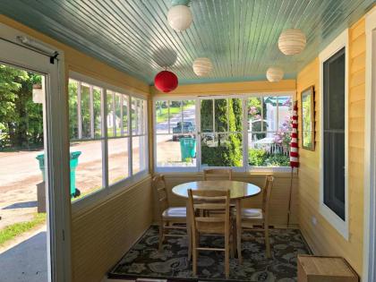UP Cottage - image 7