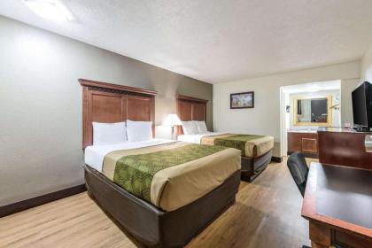 Econo Lodge St. Joseph - image 10