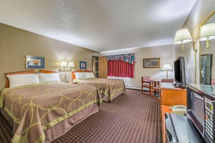 Rodeway Inn - image 12