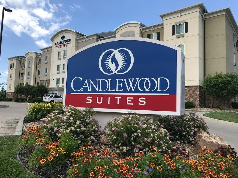 Candlewood Suites Saint Joseph - image 2