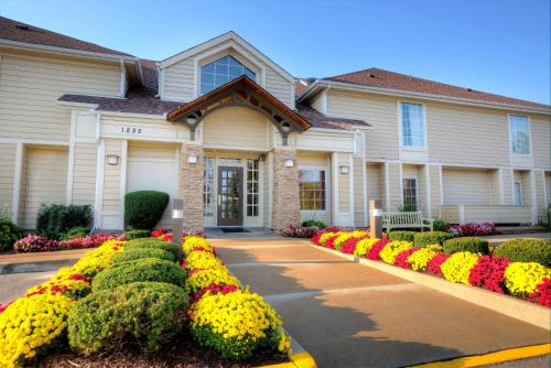 Sonesta ES Suites St. Louis Westport - main image