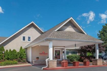 Hawthorn Suites by Wyndham St. Louis Westport Plaza
