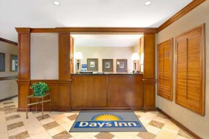 Days Inn by Wyndham St. Louis/Westport MO - image 5