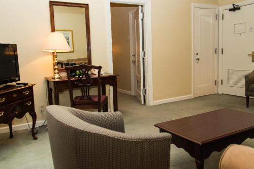 Missouri Athletic Club - image 4
