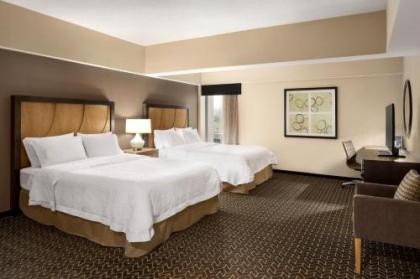 Hampton Inn and Suites Clayton/St. Louis-Galleria Area - image 2