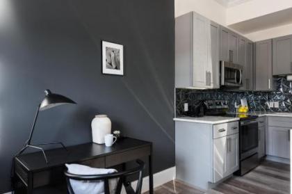 Revived LF Square 1BR with Rooftop by Zencity - image 2