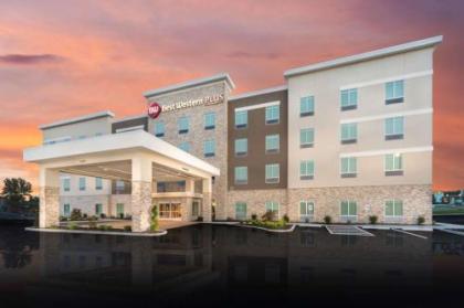 Best Western Plus St. Louis Airport Hotel - image 2