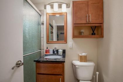 Classic DT 1BR with City View by Zencity - image 10