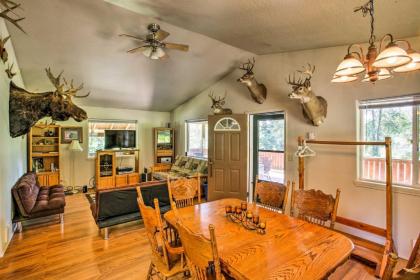 Private 2-Acre Retreat with MTN Views Walk to River