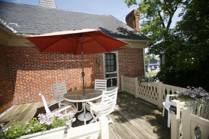 Parsonage Inn Bed and Breakfast - image 14