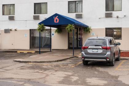 Motel 6-Saint Paul MN - I-94