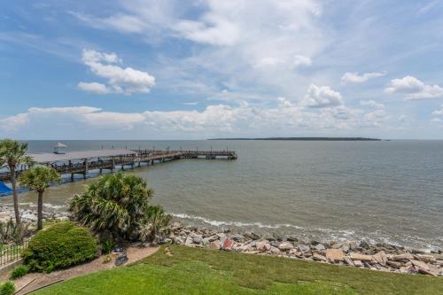 Pier Point 305 - main image