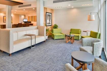 Holiday Inn Express & Suites Salem an IHG Hotel - image 8