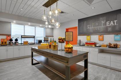Hampton Inn Salem Ma - image 11