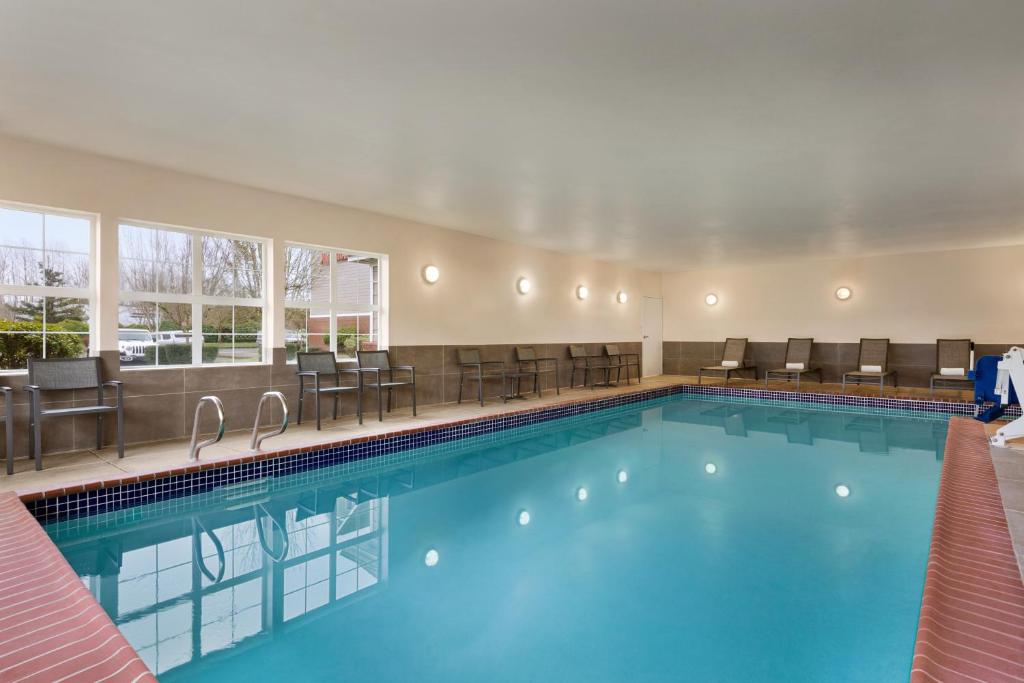 Residence Inn Salem - image 4