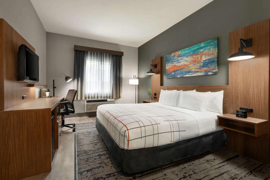 La Quinta by Wyndham Salem OR - image 3